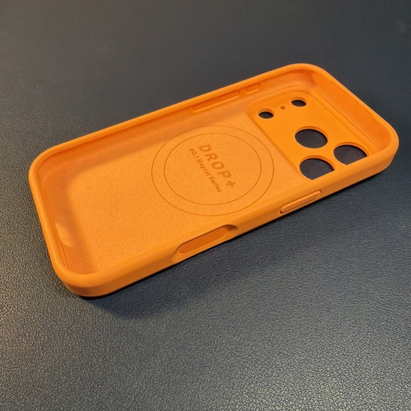 Vooii Magnetic for iPhone 17 Pro Case, Compatible with Magsafe Orange - Picture 3 of 4